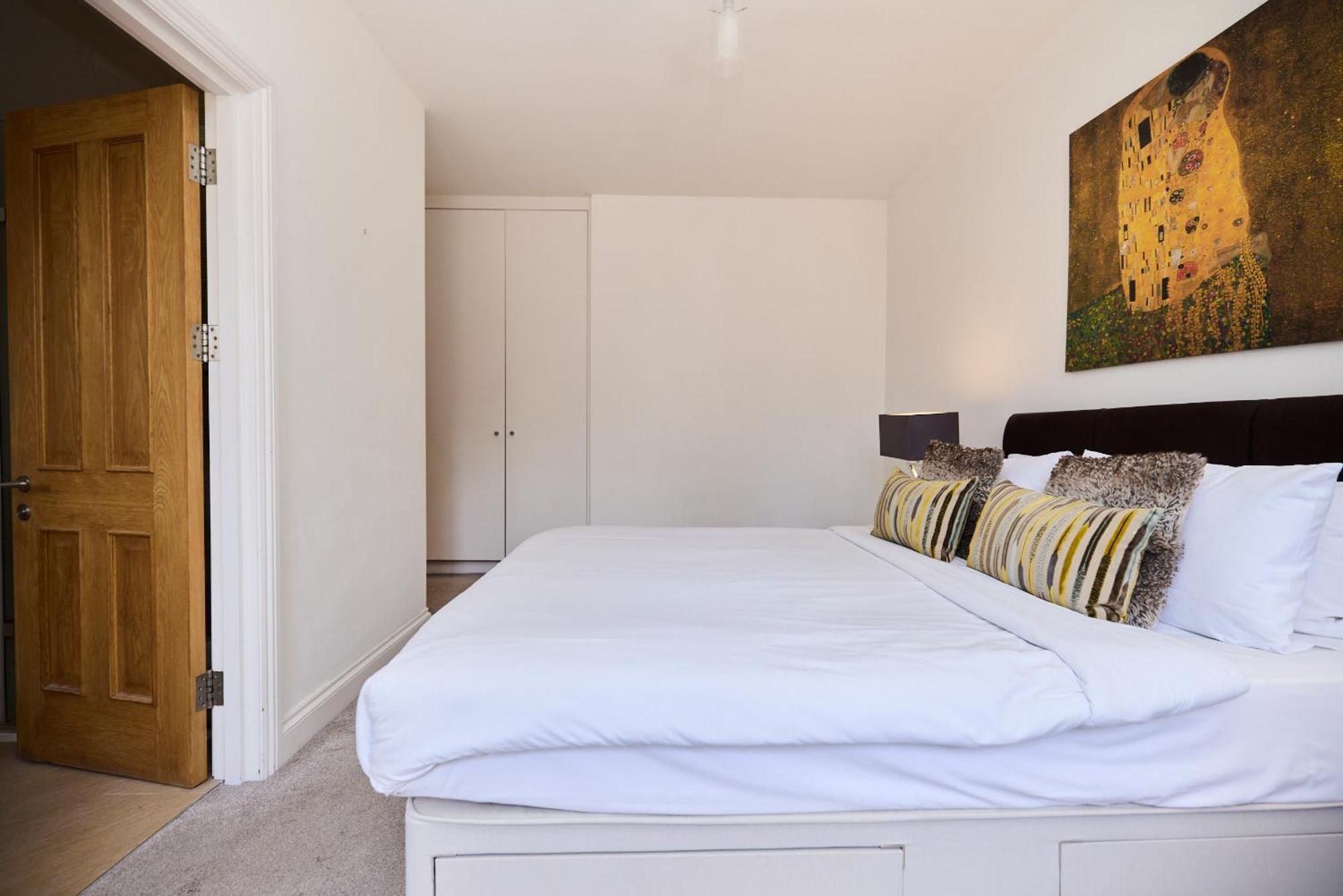 The Porchester Gardens - Modern & Bright 4Bdr With Garden And Parking 런던 외부 사진