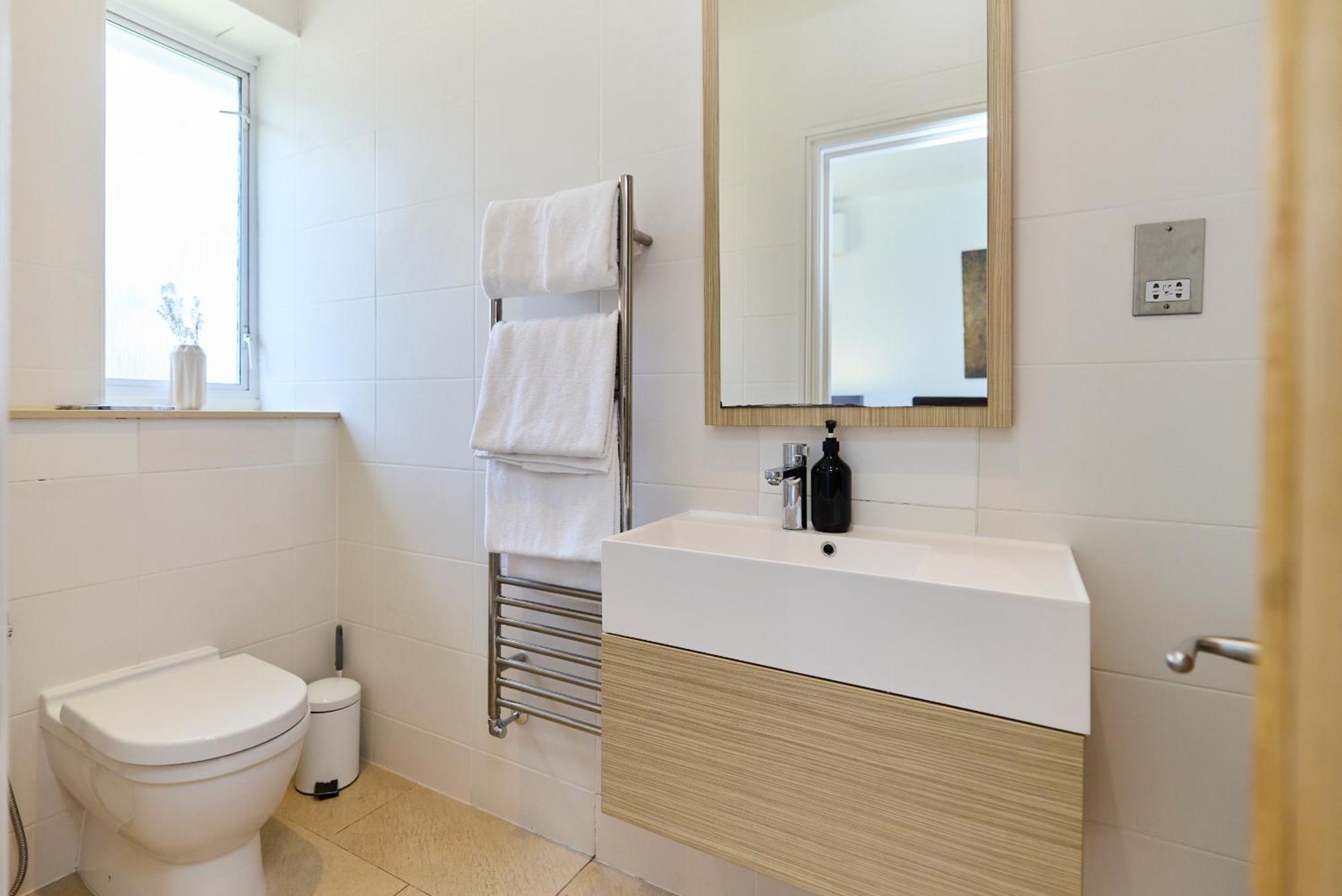 The Porchester Gardens - Modern & Bright 4Bdr With Garden And Parking 런던 외부 사진